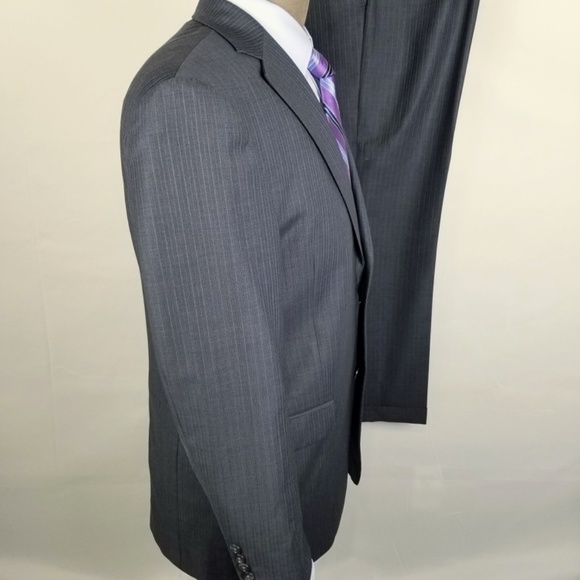 Hart Schaffner Marx - 40R 36X29 Mens 2 Piece Suit - Gray/Muted Chalk Stripe - Picture 4 of 16